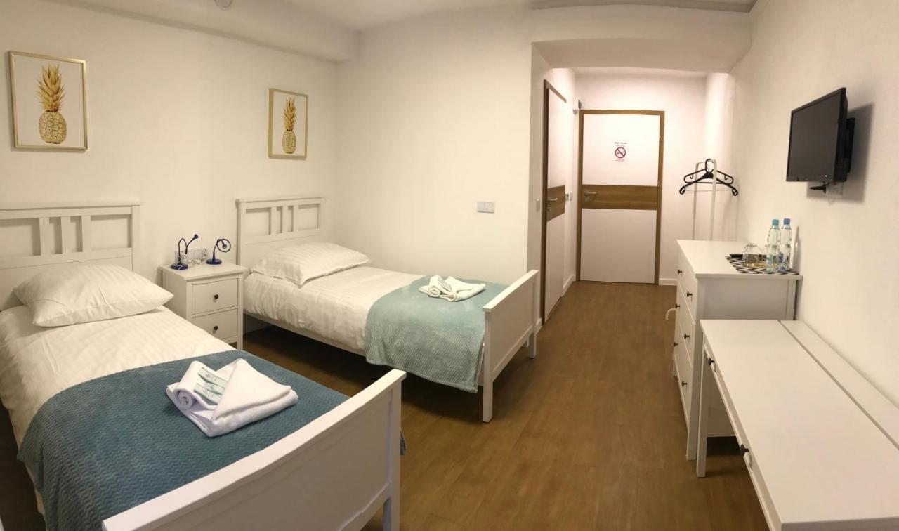 글리비체 Stara Szwajcaria B&B 외부 사진